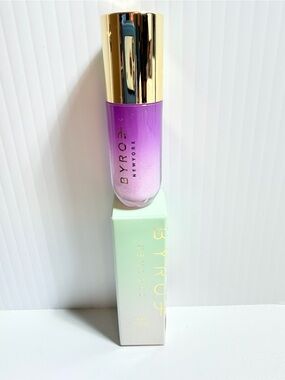 Byroe sugar plum shimmering lip oil NEW